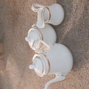 Tea Pot Set .. sugar Bowl and creamer